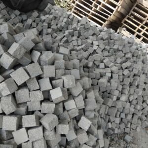 G2102 Grey Granite Cobble Stone Cube Stone