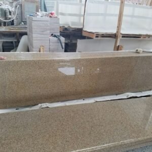 G682LH Misty Yellow Granite Chinese Granite Kerbs Good Price